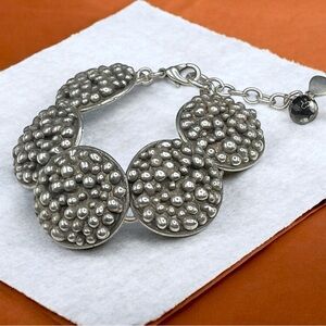 🌺 Pebble Disc Link Bracelet – Solid Pewter